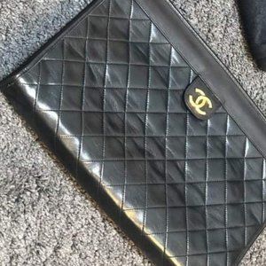Chanel clutch